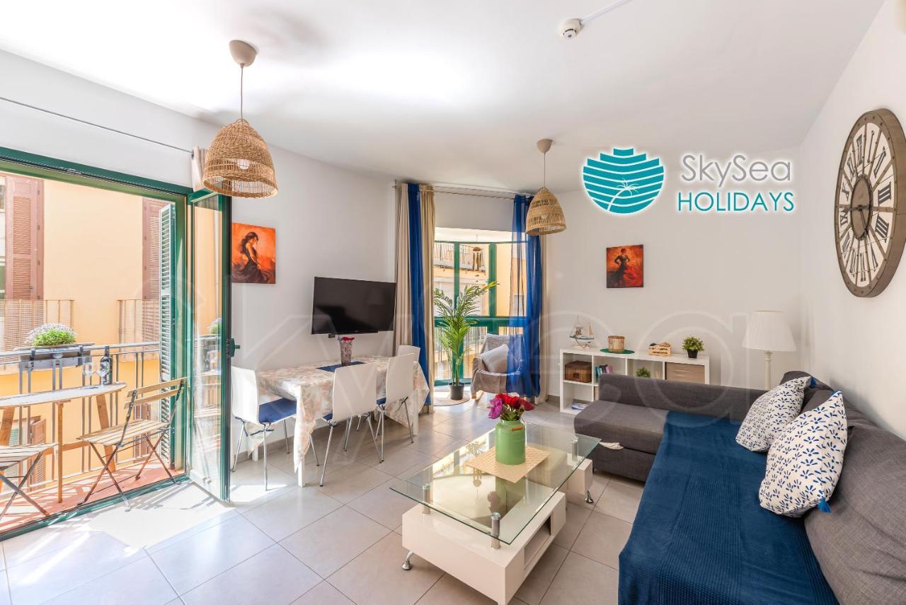 Skysea Holidays City Center Suites Málaga Exterior foto